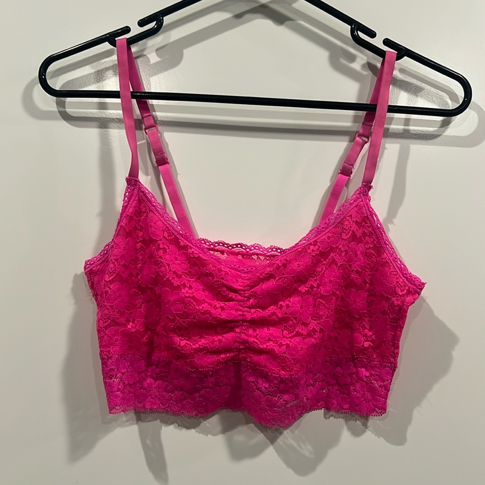 Hot pink bra size large